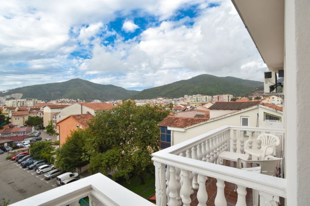 APP 04, Jana Apartments 3*