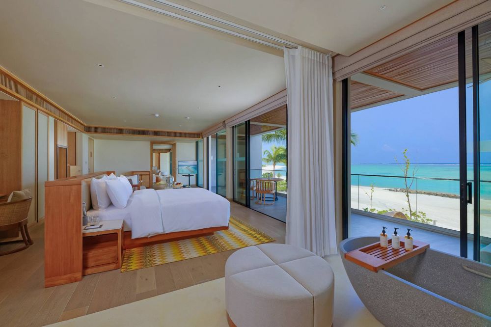 Three-bedroom Beach Residence with Private Pool, Kuda Villingili Resort Maldives 5*