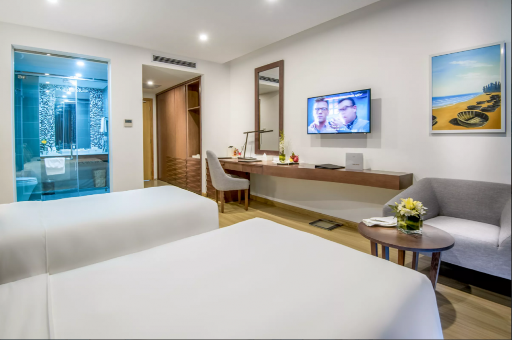 Deluxe, Royal Lotus Palace 4*