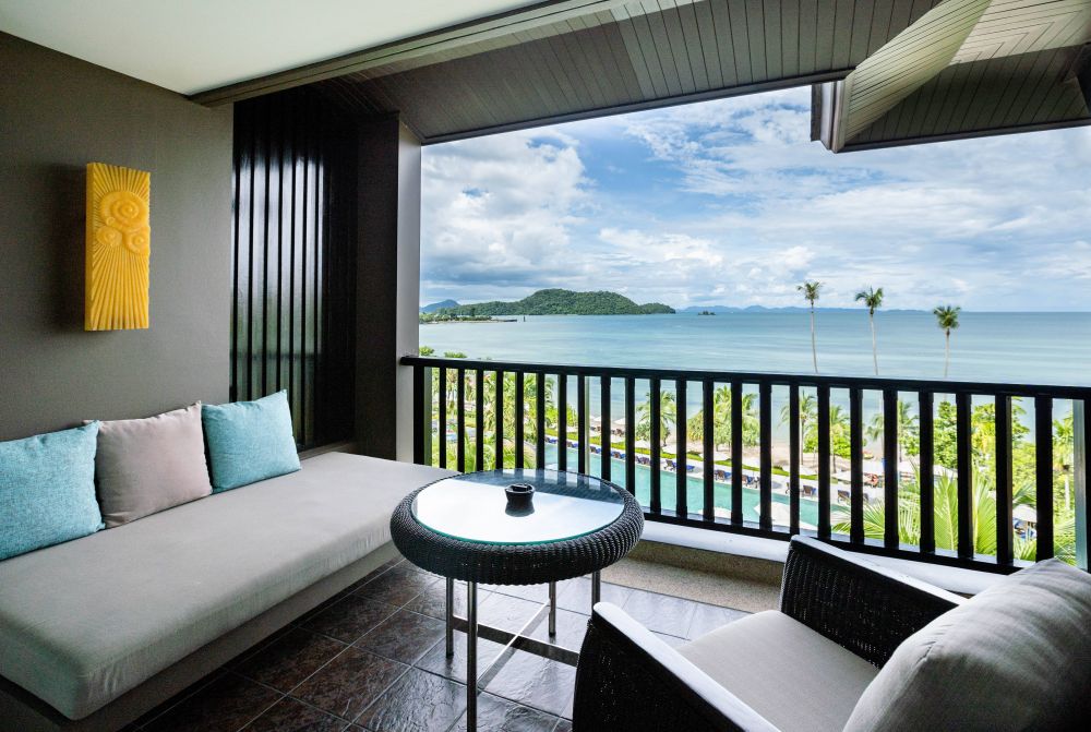 Deluxe Sea View Room, Pullman Phuket Panwa Beach Resort 5*