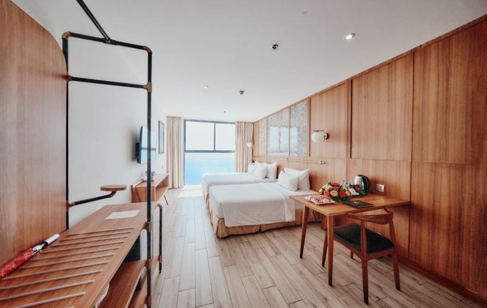 Deluxe Triple Room, Majestic Premium Nha Trang 4*