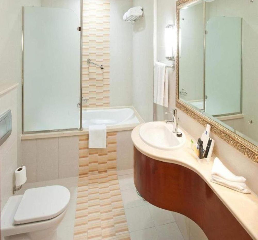 Executive Suite, Sunday Holiday International Hotel (ex. Holiday International Hotel Embassy District) 4*