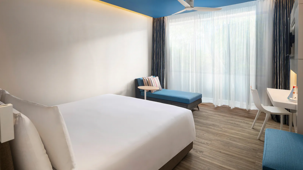 Superior, Ozo Phuket 4*