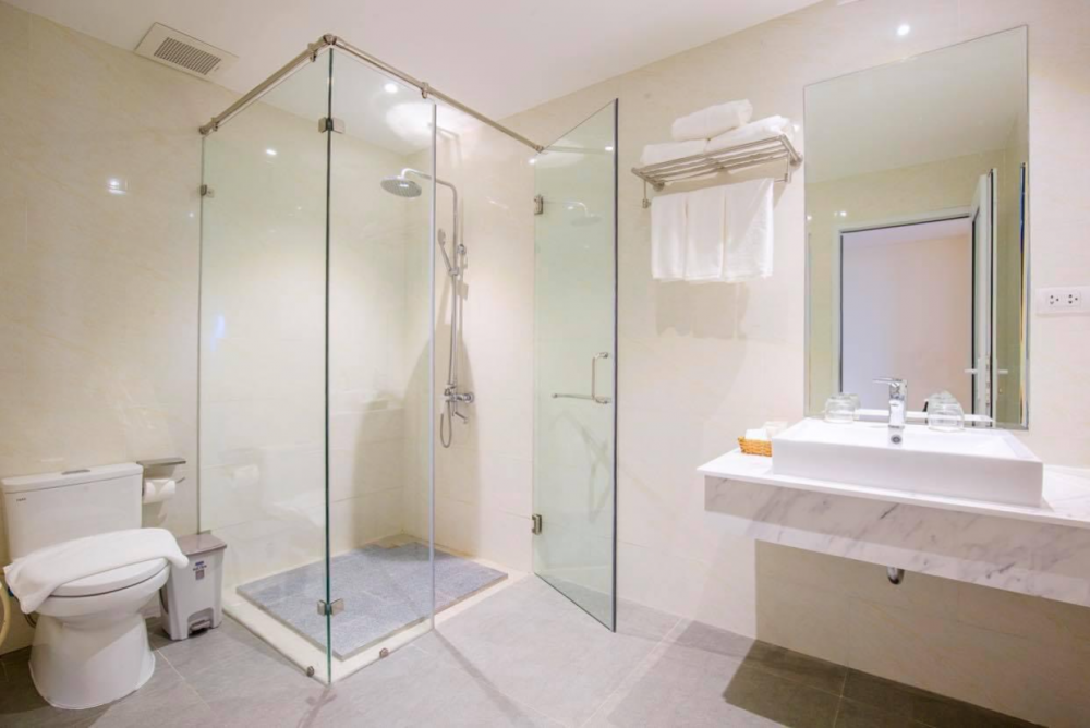 Deluxe Triple Room, UM-PQ Hotel Phu Quoc 3*