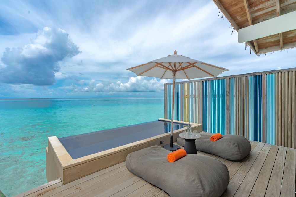 Diamond Overwater Pool Villa, Hard Rock Hotel Maldives 5*