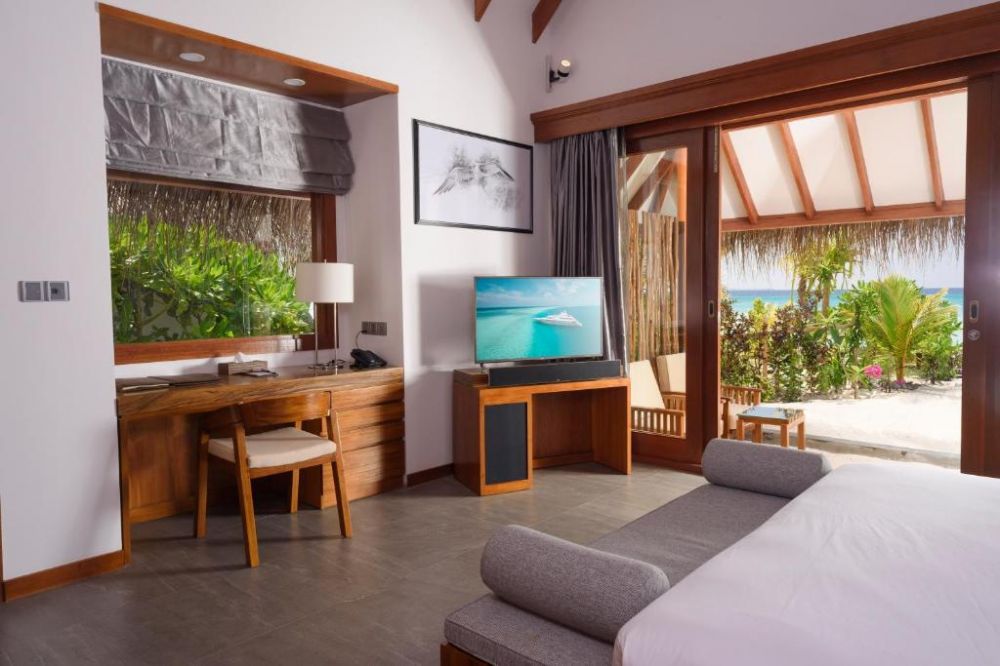 Sunrise/Sunset Beach Villa, Dhigufaru Island Resort 5*