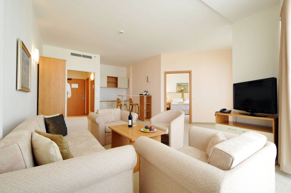 One Bedroom Apartment Pool / Sea View, Apollo Golden Sands (ex. Doubletree by Hilton) 4*
