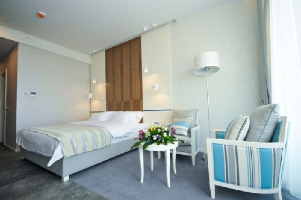 Standart, Bracera 4*
