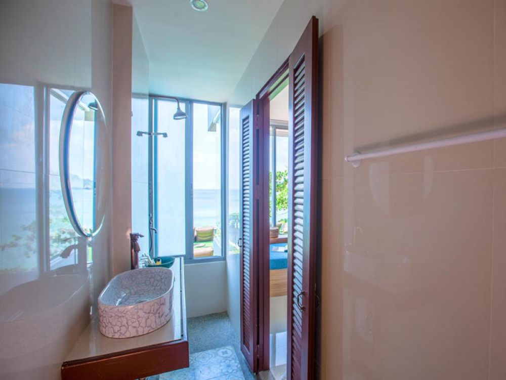 Honeymoon Pool Access Jacuzzi, Norn Talay Surin Beach Phuket (ex. Surin Beach Resort) 4*