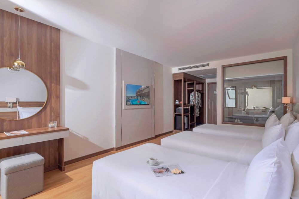 Superior Twin/Triple City View, Panama Nha Trang 5*