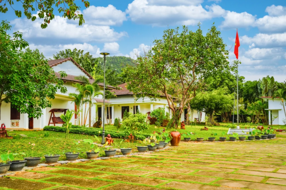 Lotus Island Bungalow, YNG Luxor Phu Quoc Resort 4*