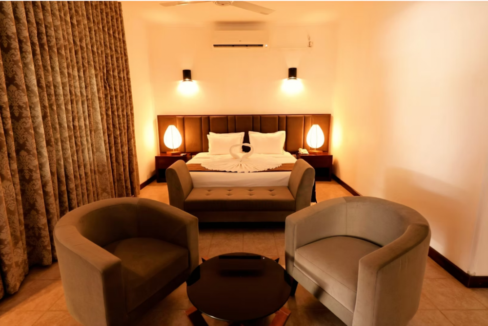 Deluxe DBL/TRPL, Joes Bentota 4*