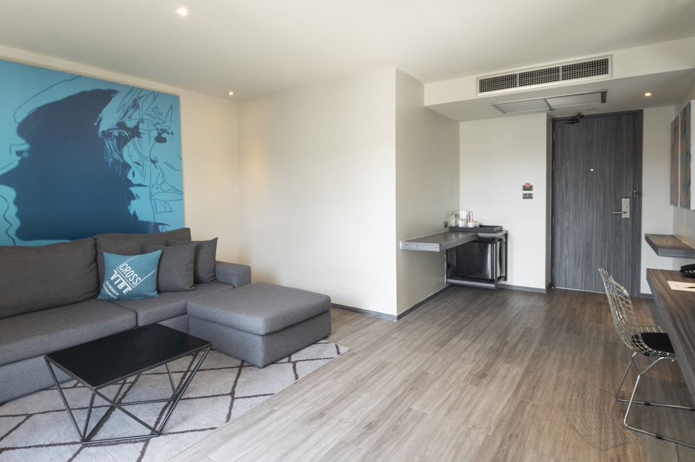 Suite, Cross Vibe Bangkok Sukhumvit Hotel 4*