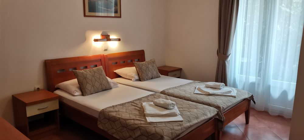 DBL Room, Neno 3*