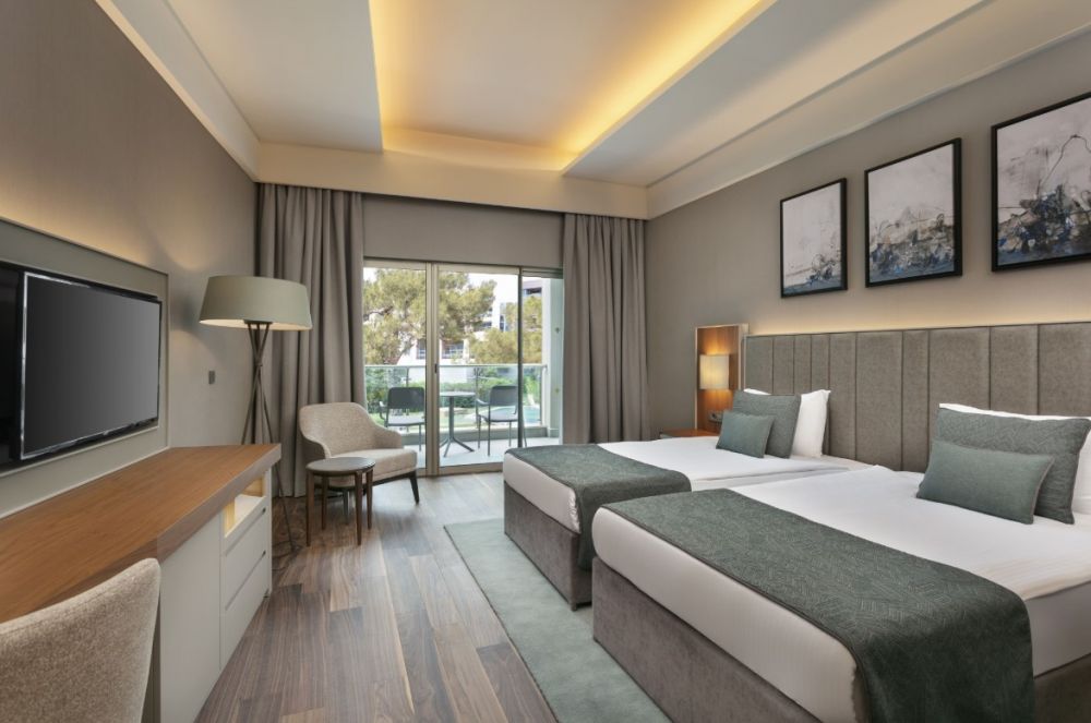 Marine Room, Rixos Sungate 5*