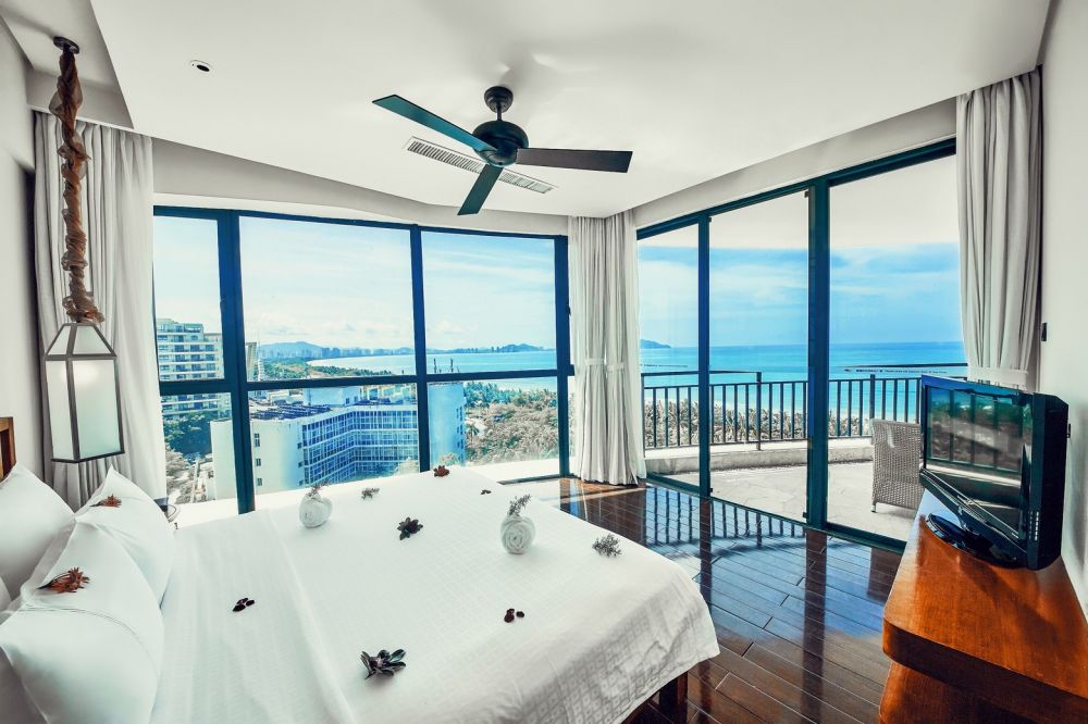 Panoramic Ocean View Suite, Ocean Sonic Resort Sanya 5*