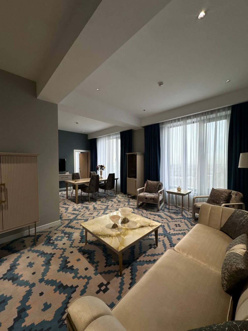 Executive Suite, Park Dedeman Almaty 4*
