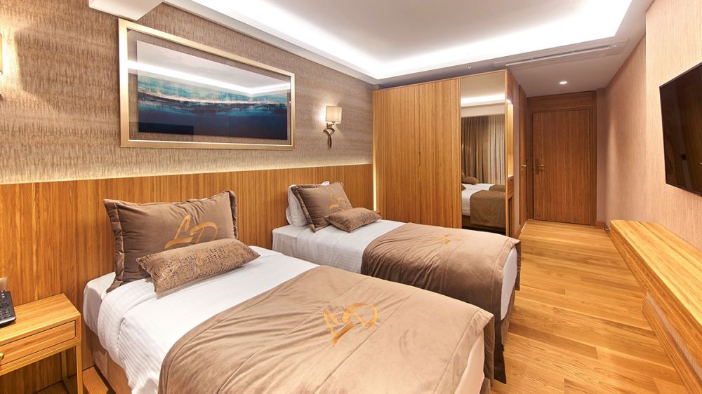 Standard Room, Lady Diana Hotel 4*