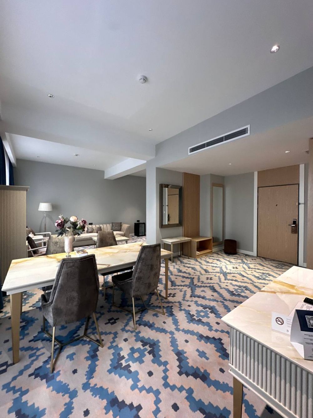 Executive Suite, Park Dedeman Almaty 4*