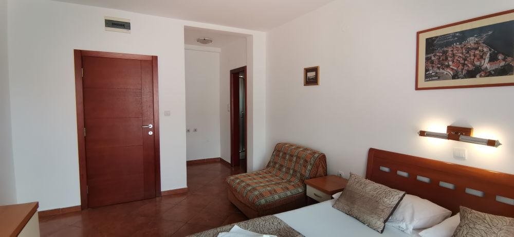 DBL Room, Neno 3*