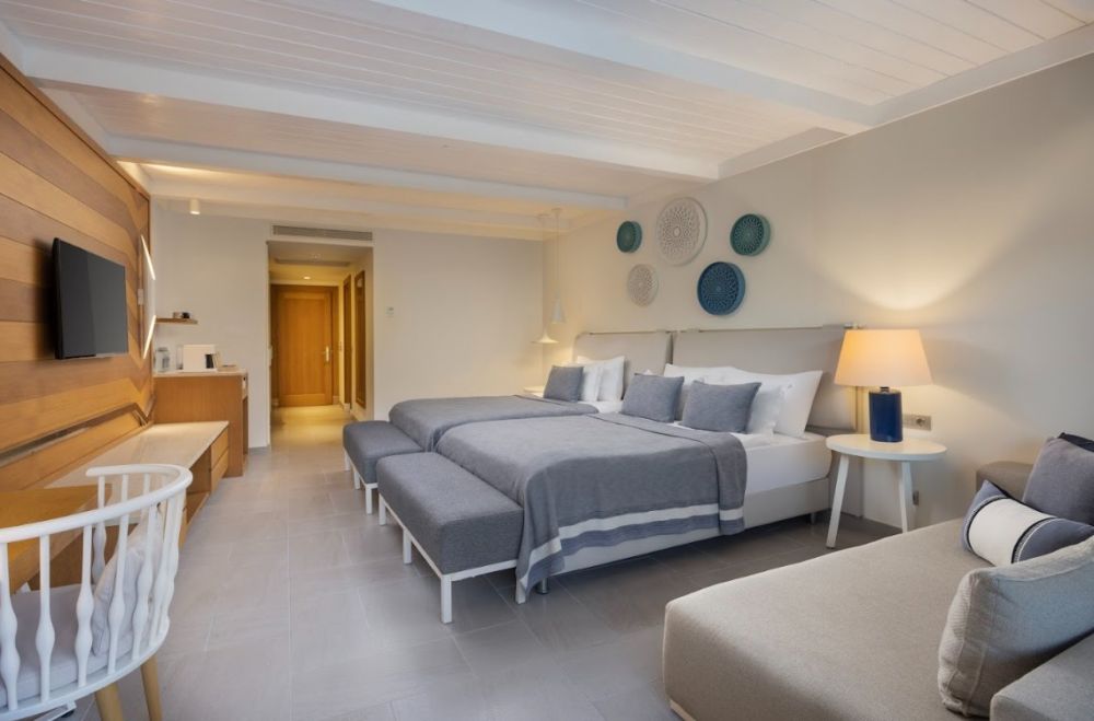Swim Up Superior Room, Titanic Deluxe Bodrum Hotel 5*