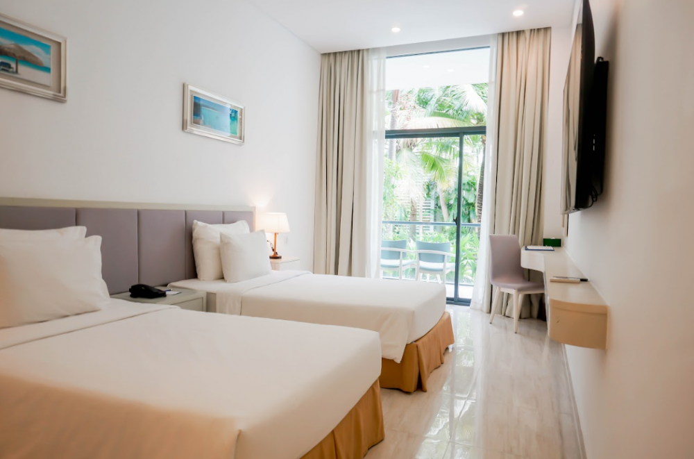 Costa Deluxe with Balcony, CostaBella Resort Nha Trang 5*