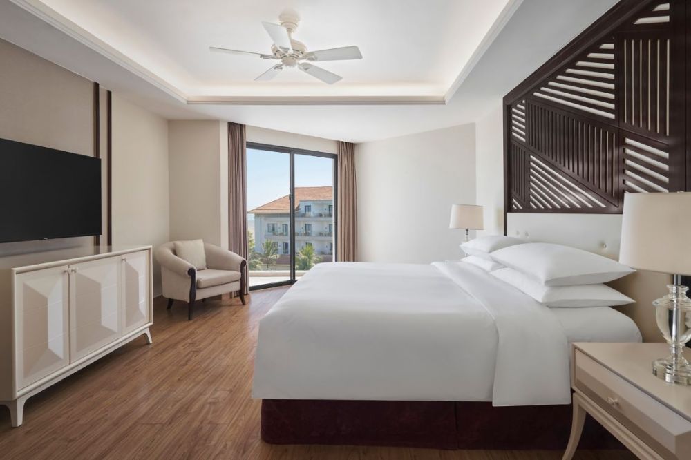 Deluxe/ Deluxe Ocean, Renaissance Hoi An Resort & Spa 5*