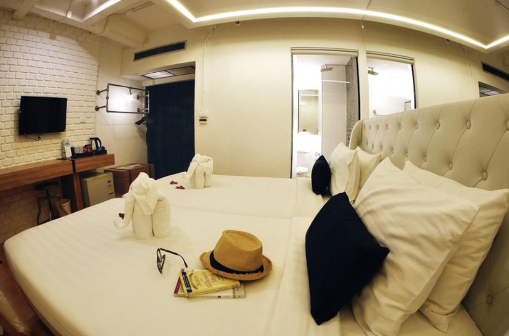 Deluxe Twin with Balcony, Forty Winks Phuket 4*