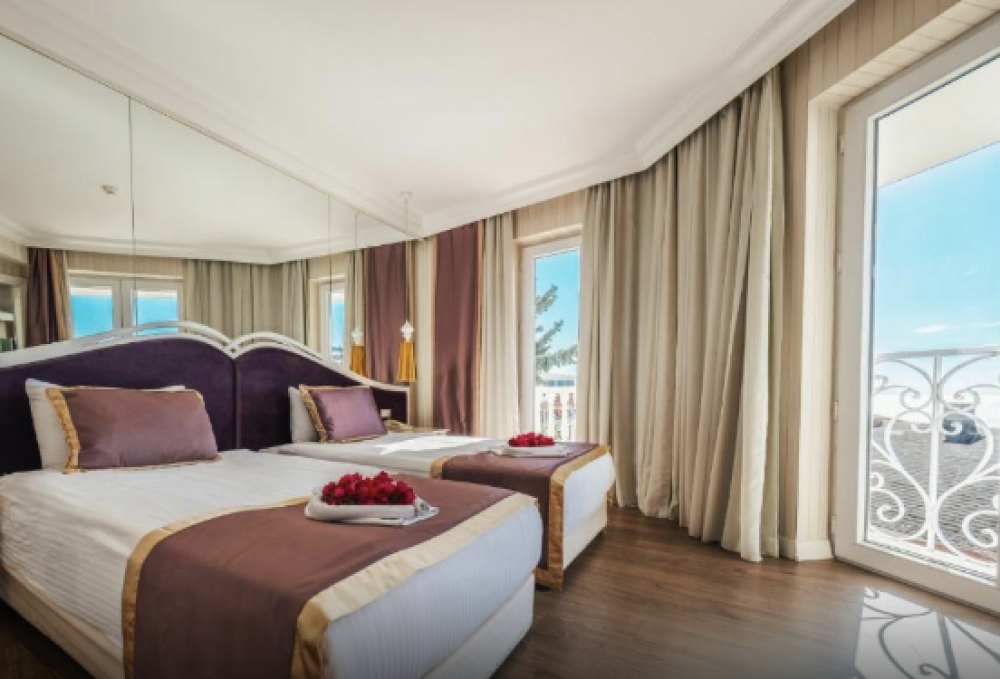 Partial Sea View Standard Room, La Boutique Hotel & Suite 3*