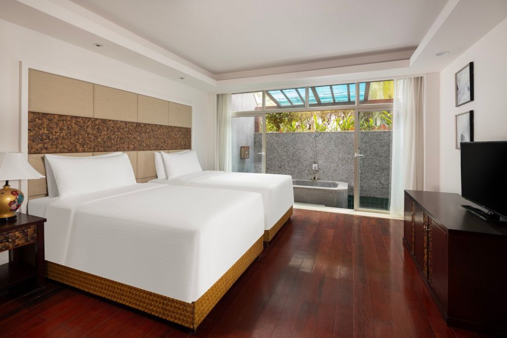 Superior King/Twin room (ex.Town House Garden View Room), Grand Mercure Sanya Yalong Bay (ex. Huayu Resort & Spa Yalong Bay Sanya) 5*