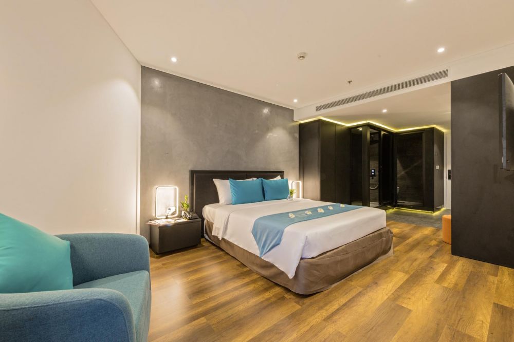 Deluxe City/Ocean View, The Code Hotel & Spa Da Nang 4*