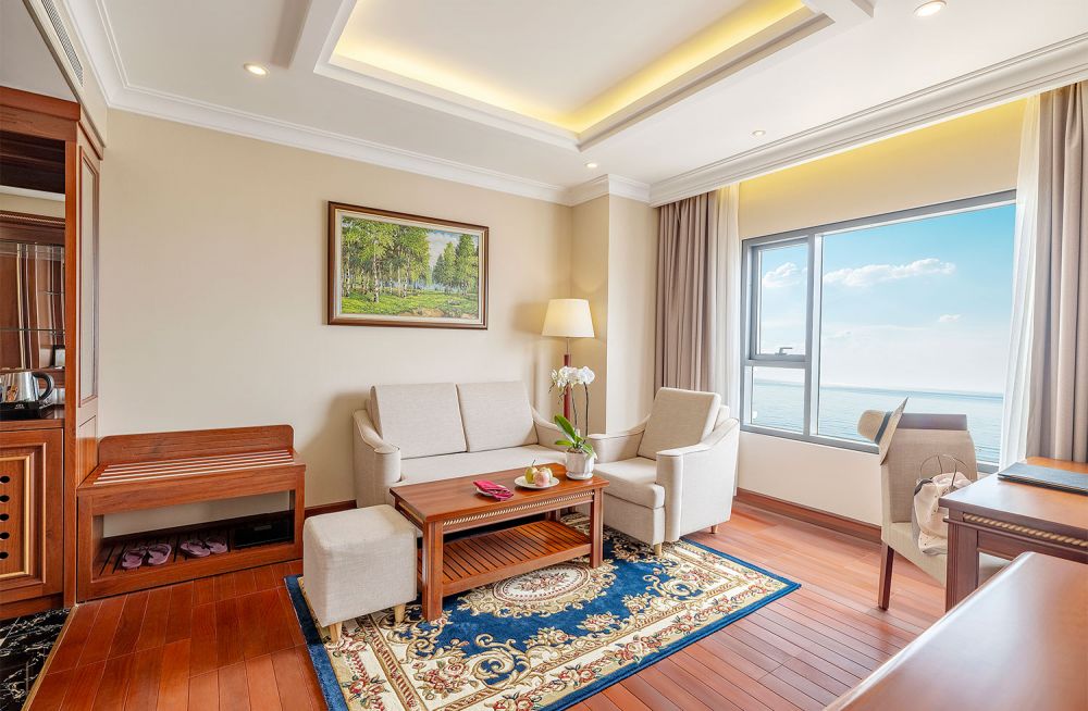 Junior Suite Ocean Front, DLG Hotel Danang 5*