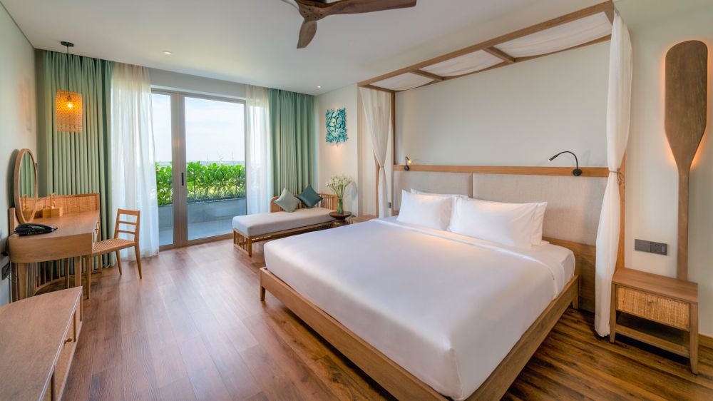 Deluxe River, Bellerive Hoi An Resort & Spa 5*
