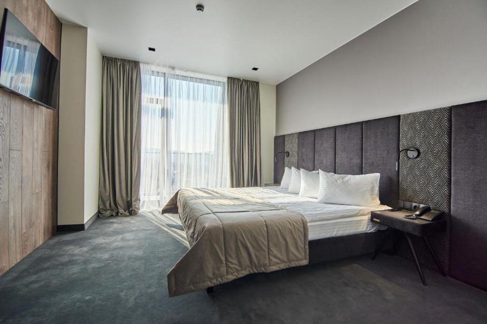 Two-room Deluxe, Fomich Residence 