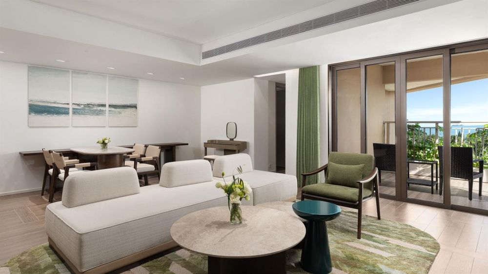 2 King 1 Single Bed – 3 Bedroom Suite, Holiday Inn Resort Sanya 5*