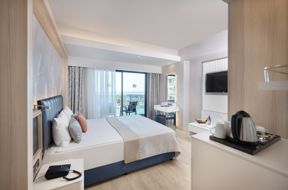 Family Deluxe Land View/ Sea View, Lago Hotel (ex. Azura Deluxe Resort & Aqua Sorgun) 5*