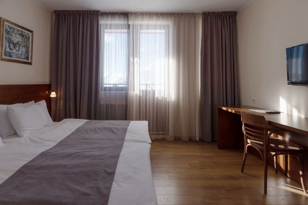 Triple Room, Monte 3*