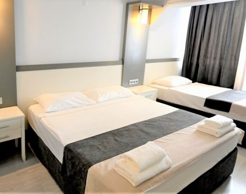 Standard Room, Roxx Royal Hotel 4*