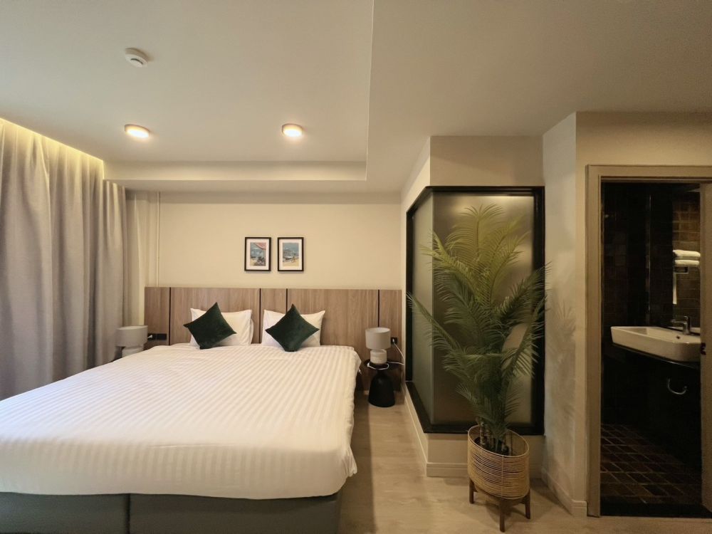 Premium Deluxe Room, Karon Boutique 3*