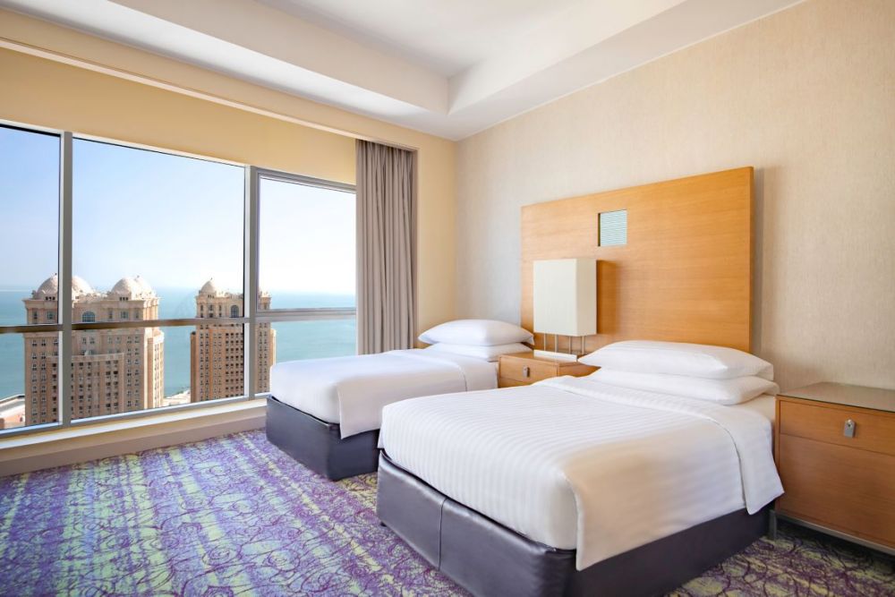 Deluxe Panoramic, Qabila Westbay Hotel 5*