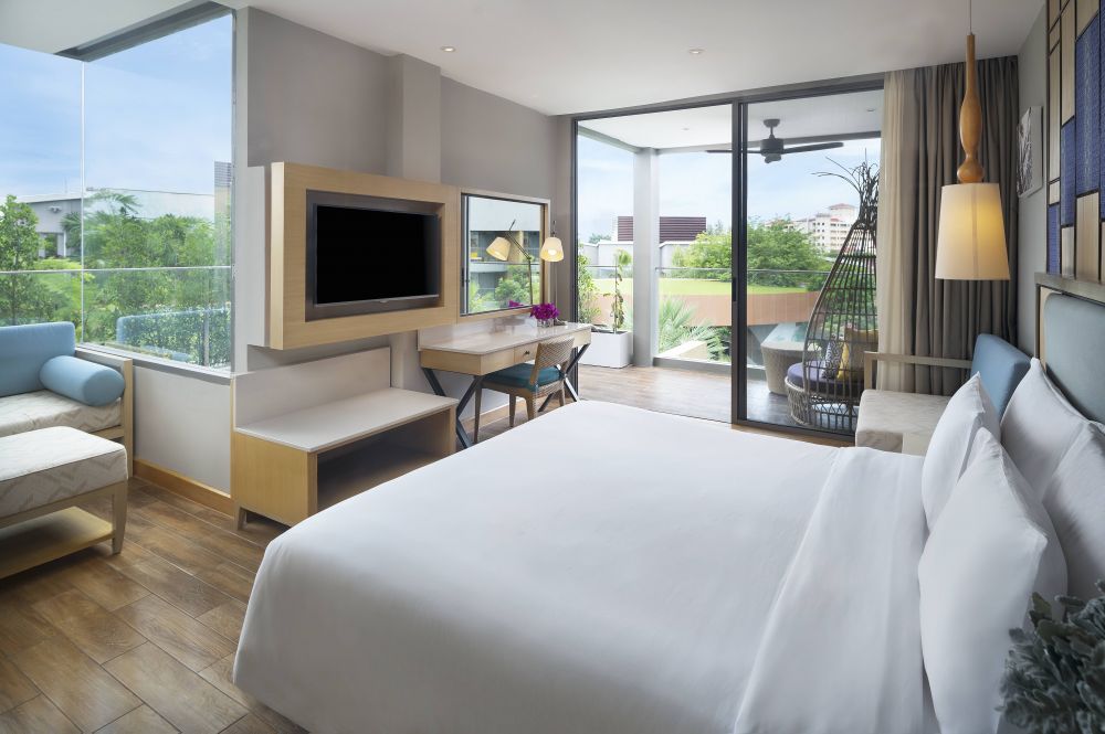 AVANI Deluxe Jacuzzi Room, Avani+ Hua Hin Resort 5*