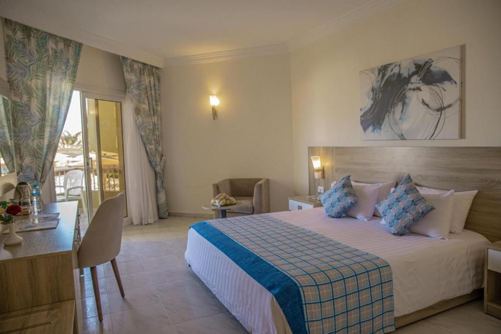 Superior Room, Palm Beach Resort & Spa 4*