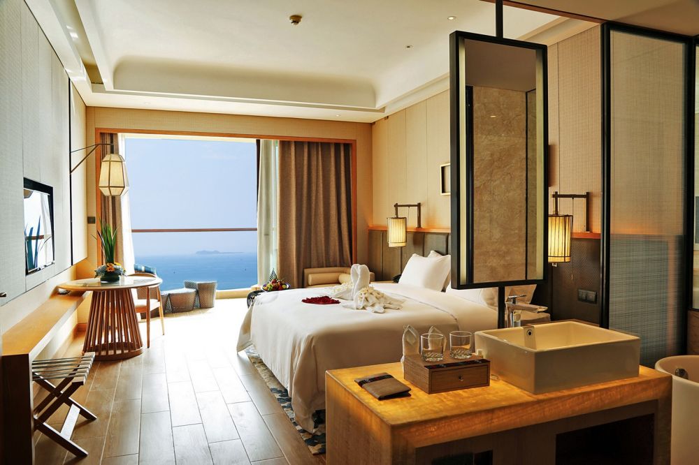 180 degree Sea View Room 180, Harman Hotel Sanya 5*