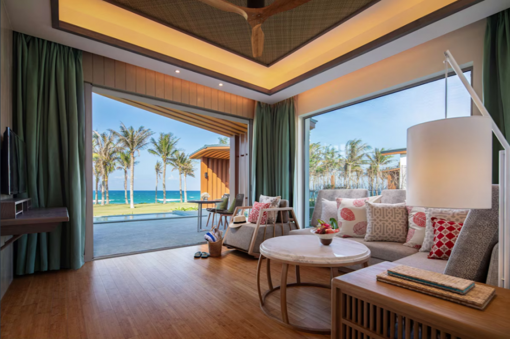 One Bedroom Pool Villa Beachfront, Radisson Blu Resort Cam Ranh 5*