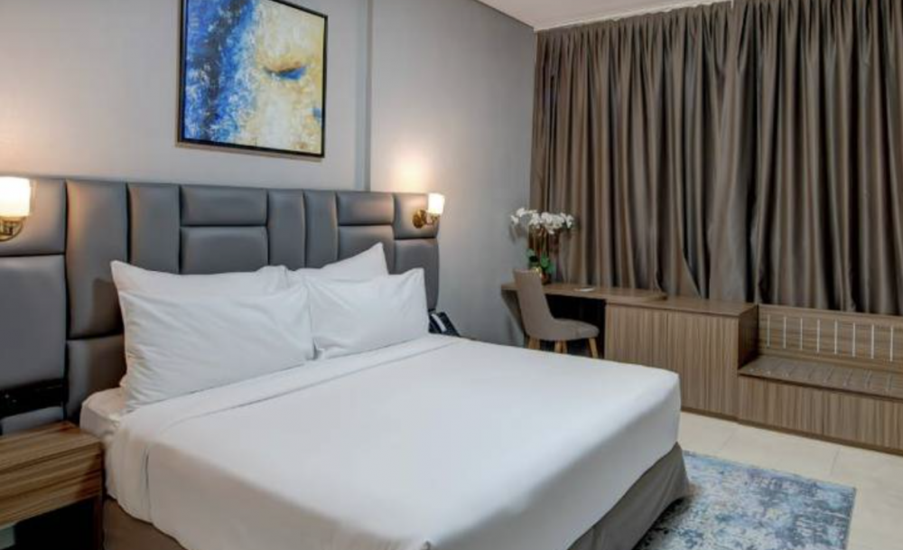 Deluxe 1 Bedroom With Balcony, Royal Regency Suite Dubai Marina (ex. Royal Regency Holiday Homes) 