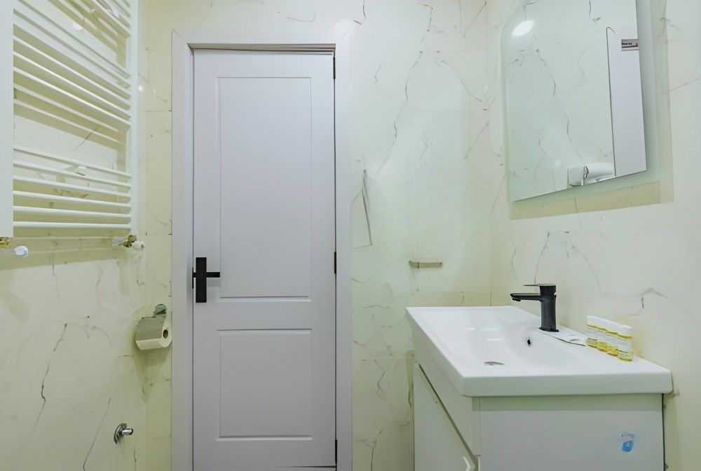 One Bedroom, Komunna Luxe Hotel And Apartments 4*