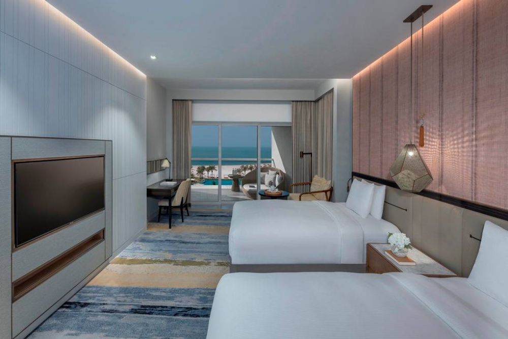 Infinity Ocean View Club Room, Intercontinental Ras Al Khaimah Mina Al Arab Resort 5*