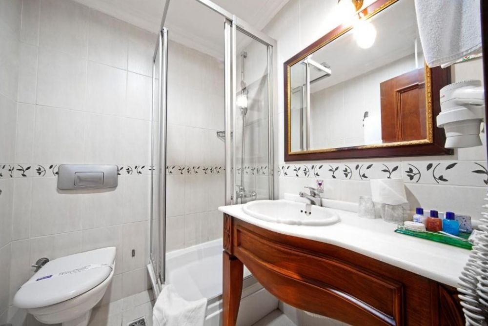 Standart (Trpl), Azade Premier 4*