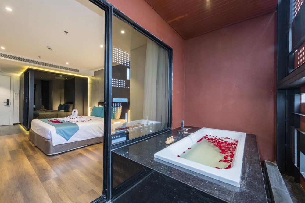 Executive Suite OV, The Code Hotel & Spa Da Nang 4*