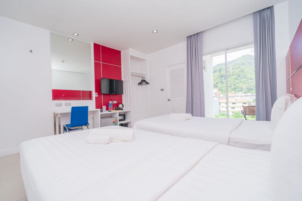 Deluxe Room, Patong Diamond Hotel 3*